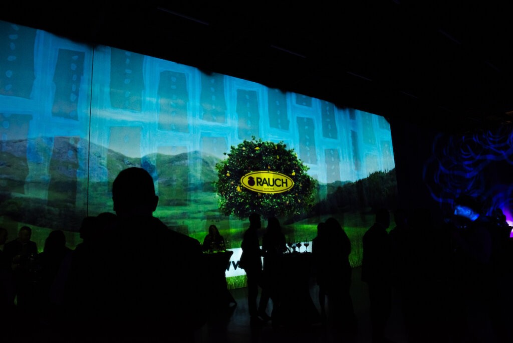 TU Ski & Spa party moment