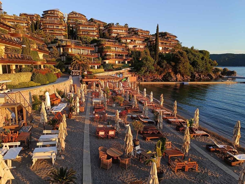 Corporate Comfort the Montenegrin Way: Hotels That Combine Business and Pleasure