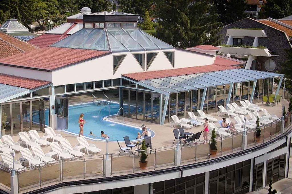 Hotela Planika outdoor pool